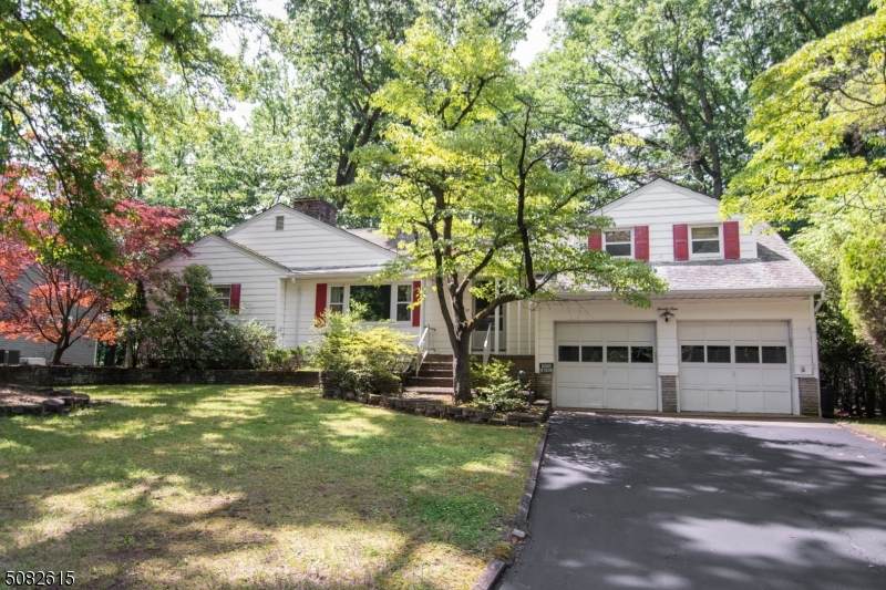 29 Orange Pl - Photo 1