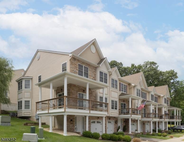 9 Halina Ln - Photo 1