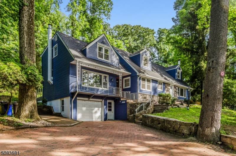 5 Mount Pleasant Rd - Photo 1