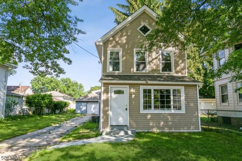24 Cottage Pl - Photo 1