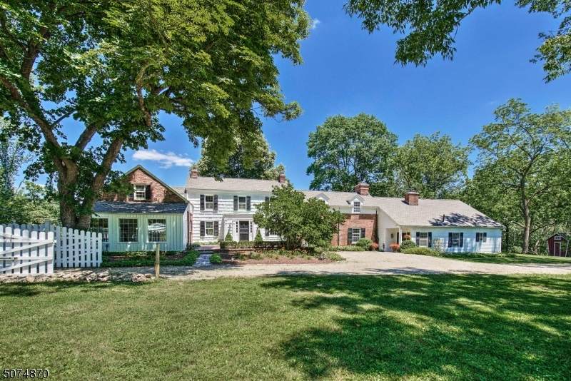 110 Mosle Rd - Photo 1