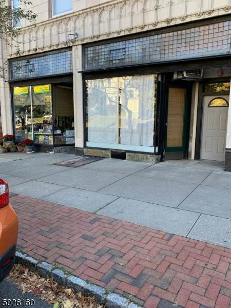 57 N Fullerton Ave - Photo 1
