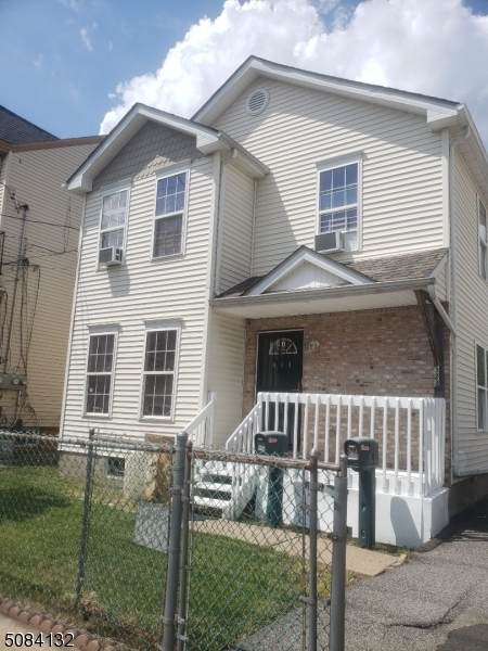 321 15Th Ave - Photo 1