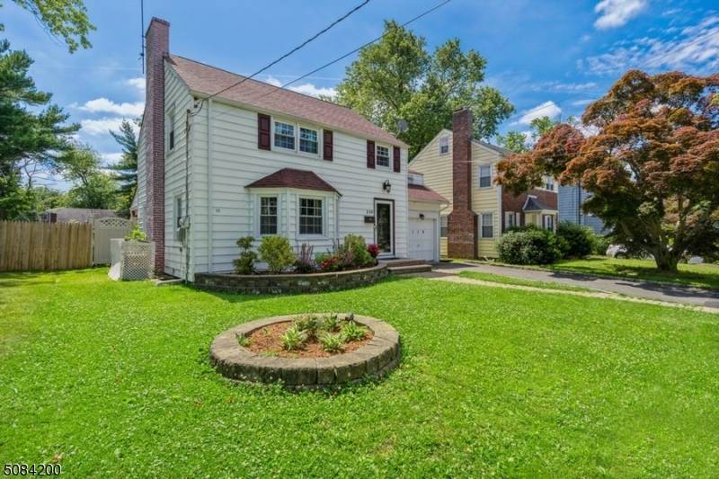 110 Grandview Ave - Photo 1