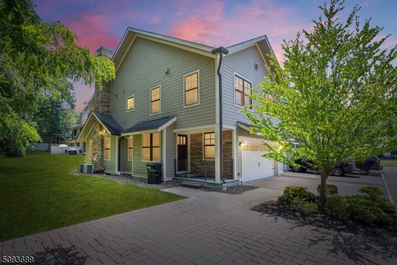 50 Union Ave - Photo 1