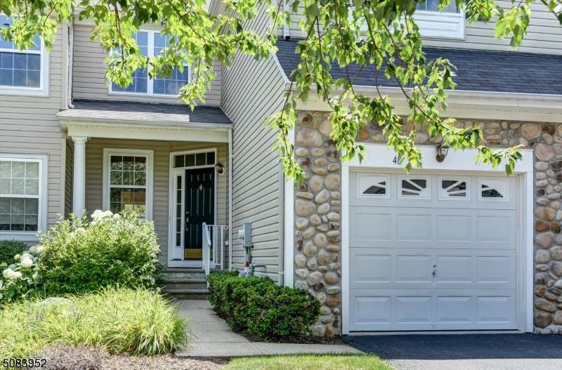 48 Scarlet Oak Dr - Photo 1