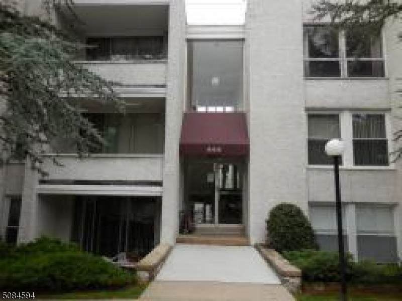 444 River Rd - Photo 1