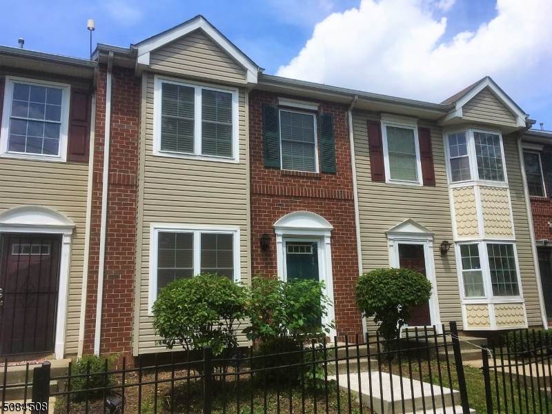 191 Prince St - Photo 1