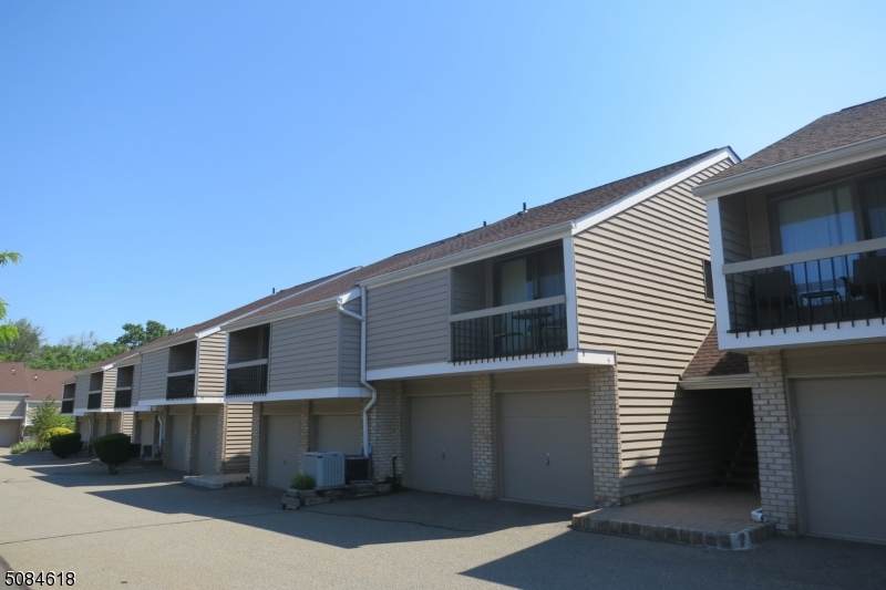 6 Crossway - Photo 1