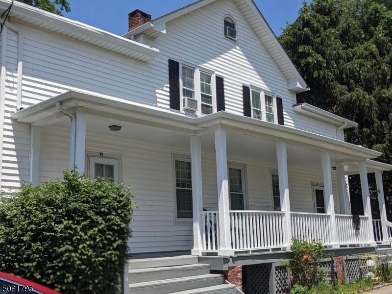8 Eyland Ave - Photo 1