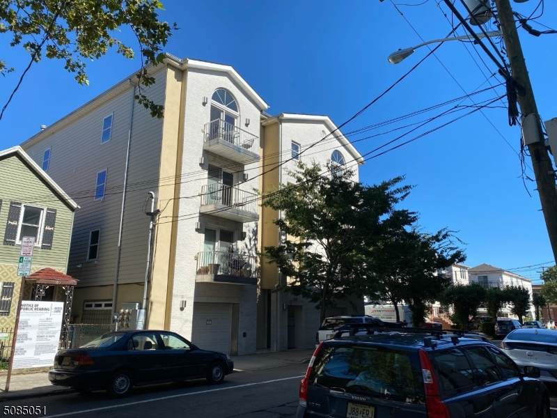 101 Polk St - Photo 1