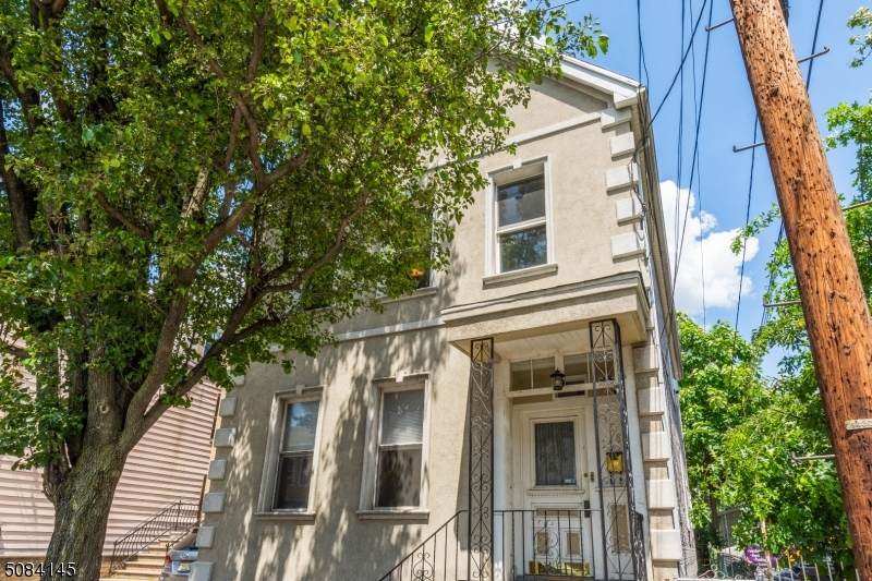 158 Brill St - Photo 1