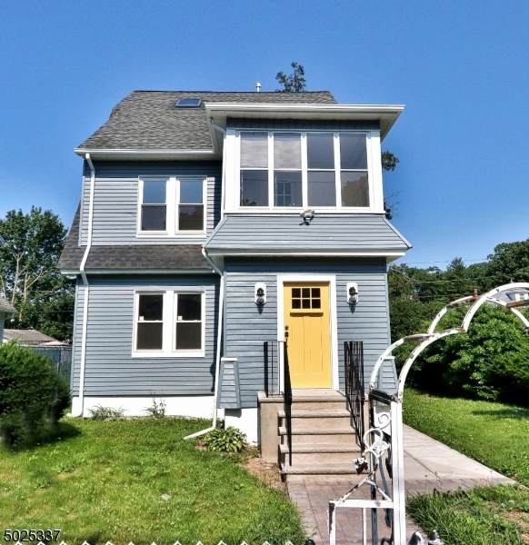 34 Enfield Ave - Photo 1
