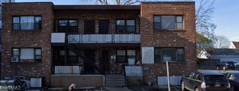 449 Washington Ave - Photo 1
