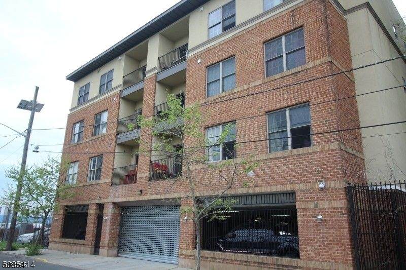 15 Tichenor Ln - Photo 1