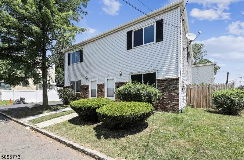 9 Emily Ave - Photo 1