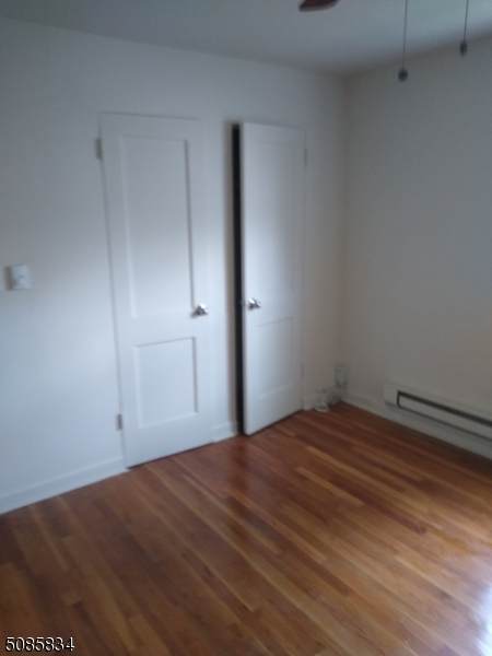 138 Lincoln St - Photo 1