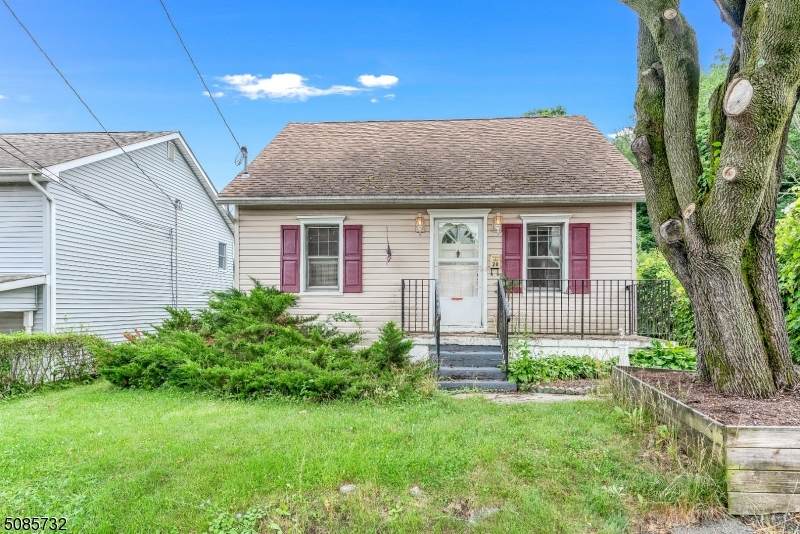 28 Barone St - Photo 1