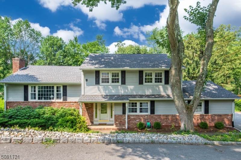 9 Alpine Dr - Photo 1