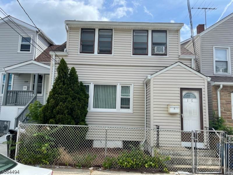 156 Jasper St - Photo 1