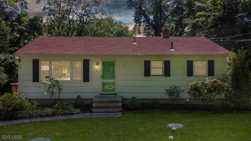 46 Cedar Ridge Dr - Photo 1