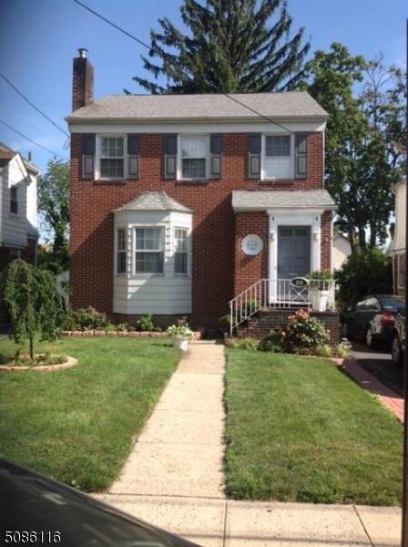 22 Berkeley Ave - Photo 1