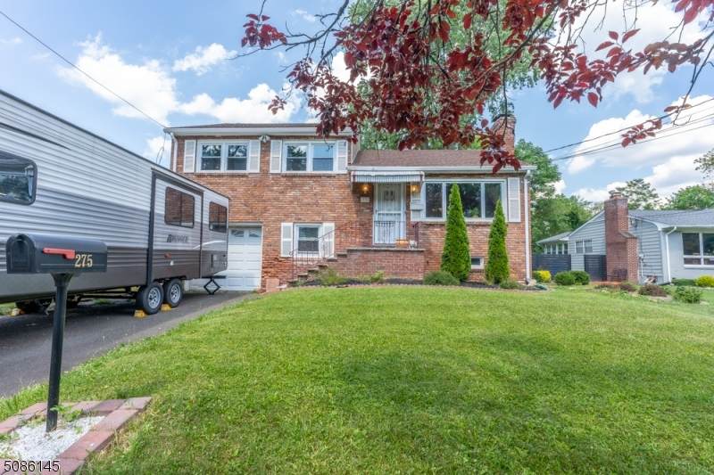 275 Seneca Pl - Photo 1