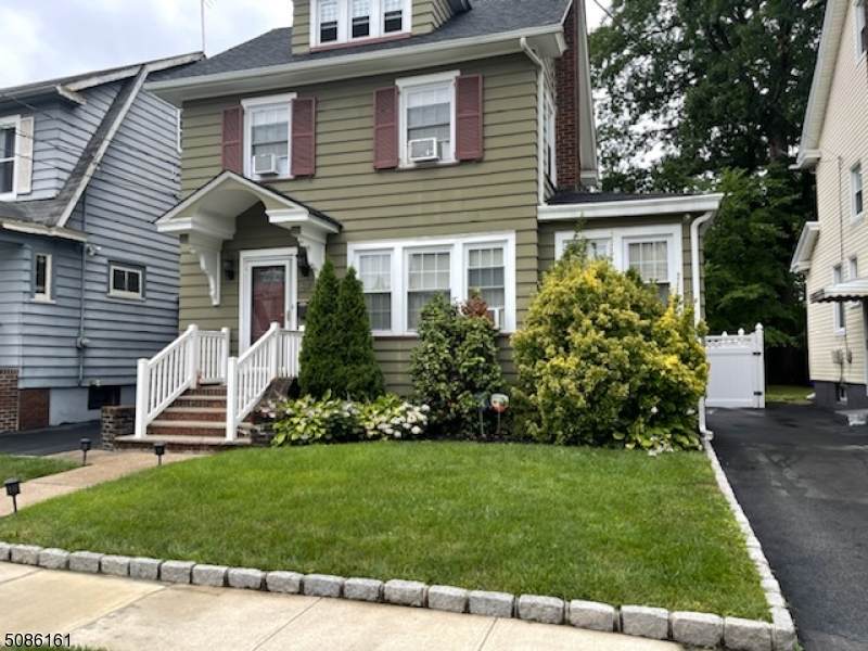 67 Woodbine Ave - Photo 1