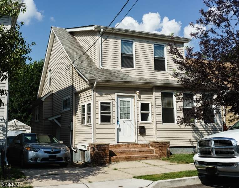 147 Comstock St - Photo 1