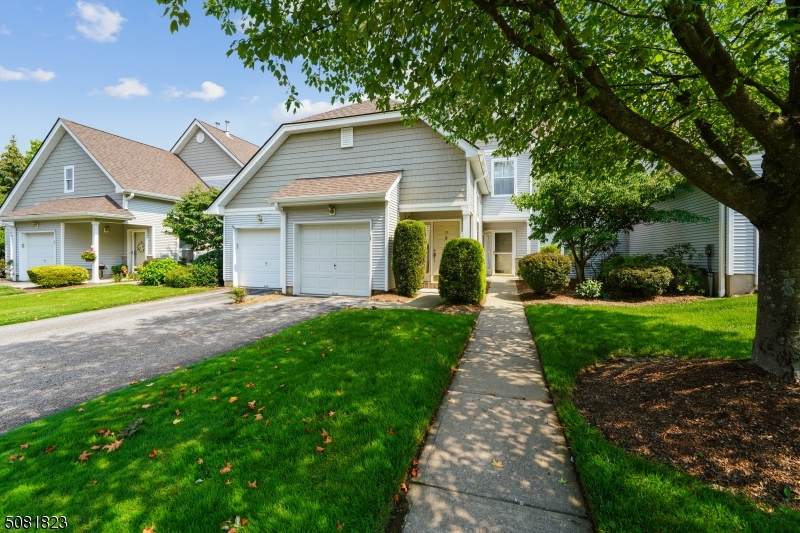 19 Eagles Nest Ln - Photo 1