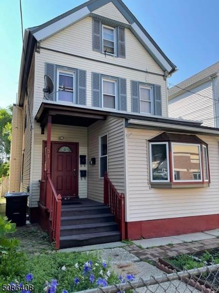 251 Main St - Photo 1