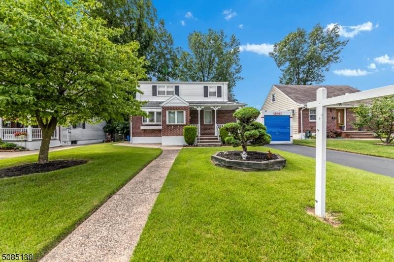 94 Hamilton Ave - Photo 1