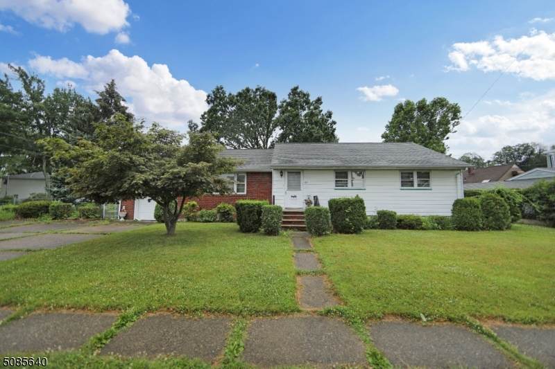 63 Rosengren Ave - Photo 1