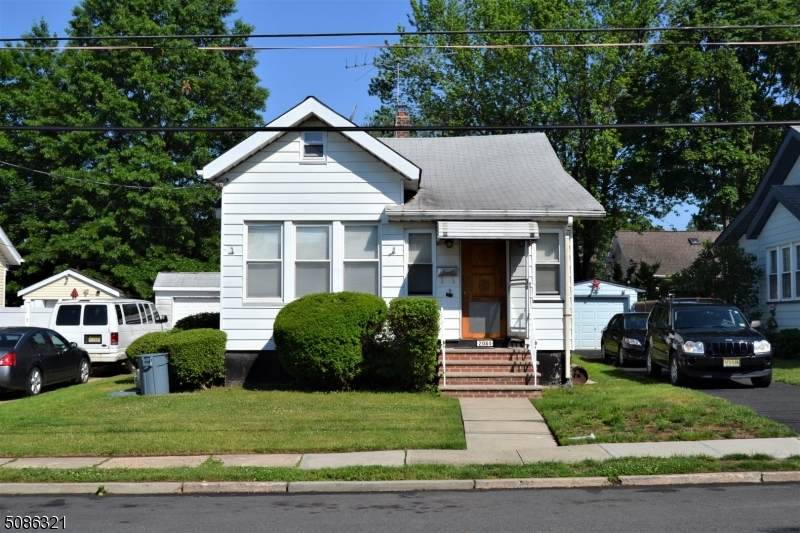 2084 Evans St - Photo 1