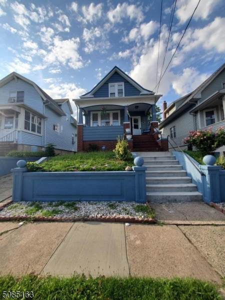 168 Clinton Ave - Photo 1
