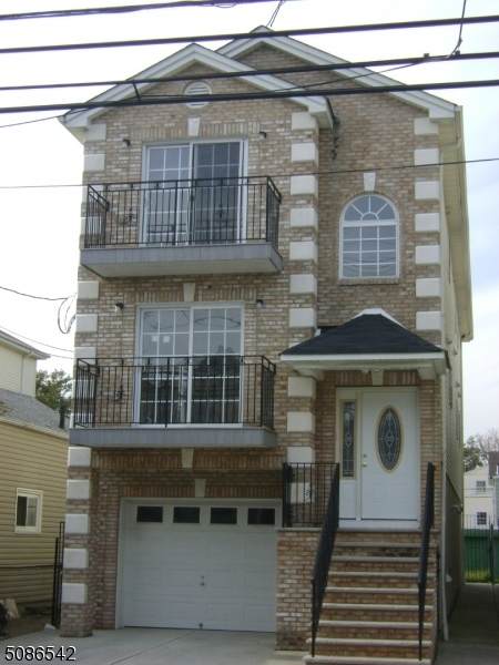 152 E Jersey St - Photo 1