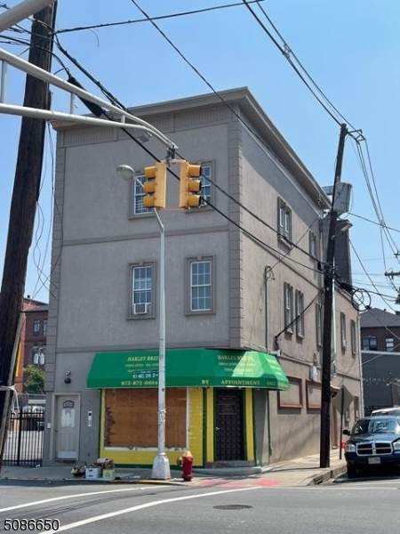 331 Straight St - Photo 1
