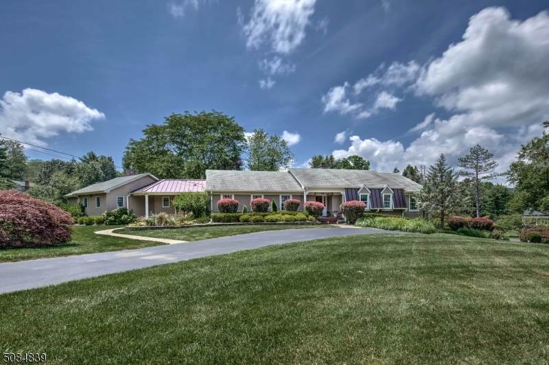 8 Knollwood Trl - Photo 1