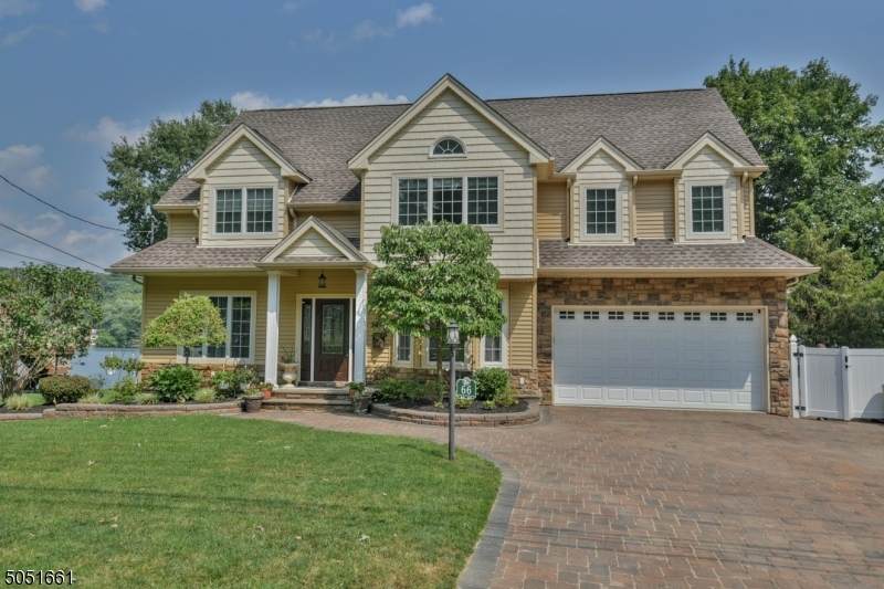 66 Lake Drive W - Photo 1