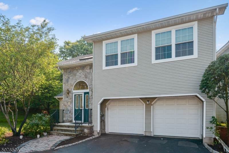 64 Whitehead Rd - Photo 1