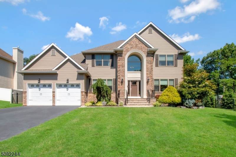 39 Jacobs Ln - Photo 1