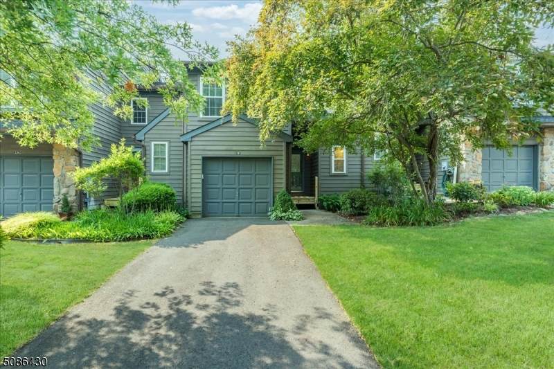 23 Norwood - Photo 1