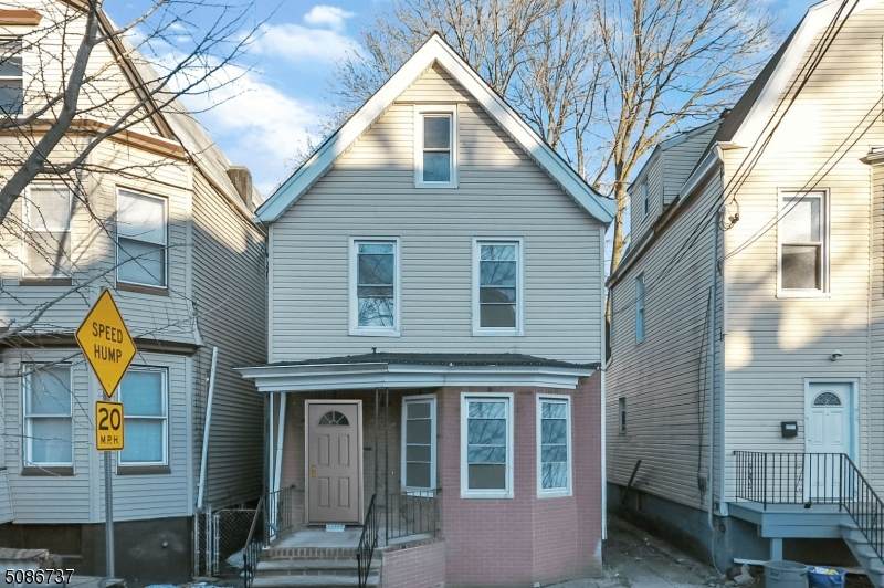 796 S 15Th St - Photo 1