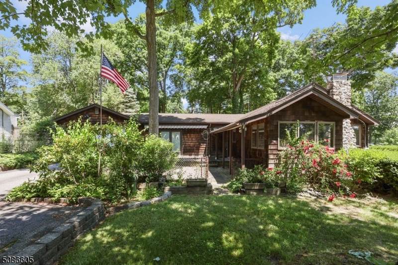 2167 Lakeside Dr W - Photo 1