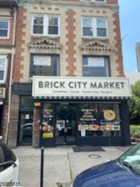 946 Broad St - Photo 1