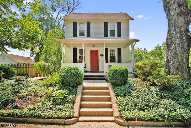 20 Washington St - Photo 1