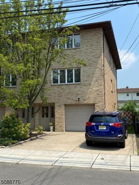 247 Franklin - Photo 1