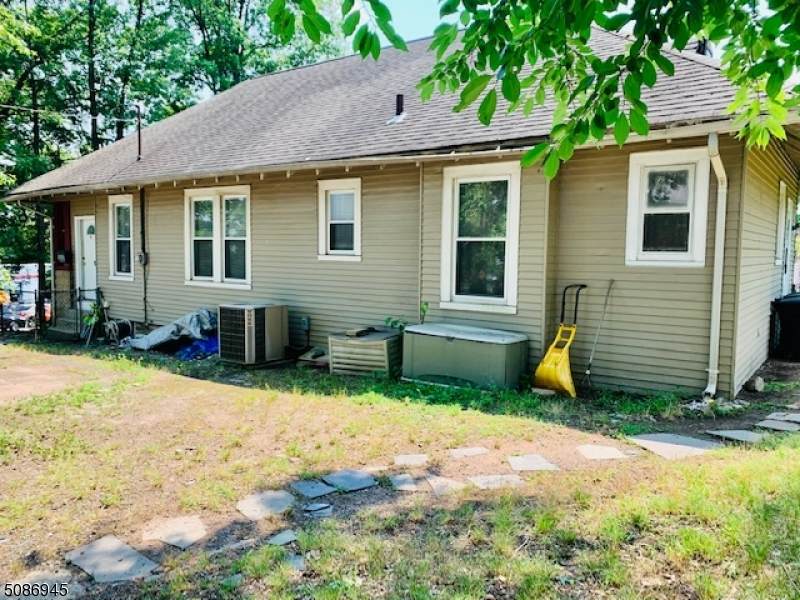 401 Union Ave - Photo 1