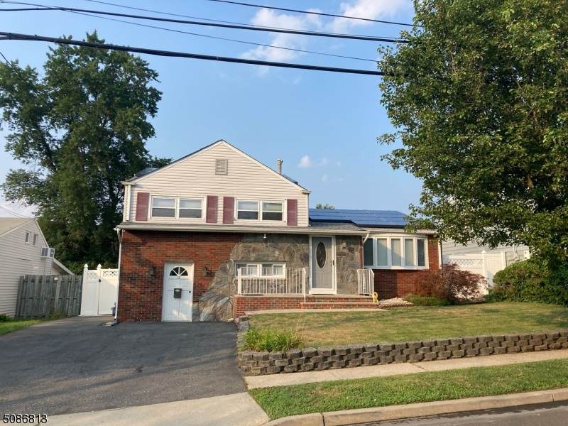 18 Frederick Pl - Photo 1