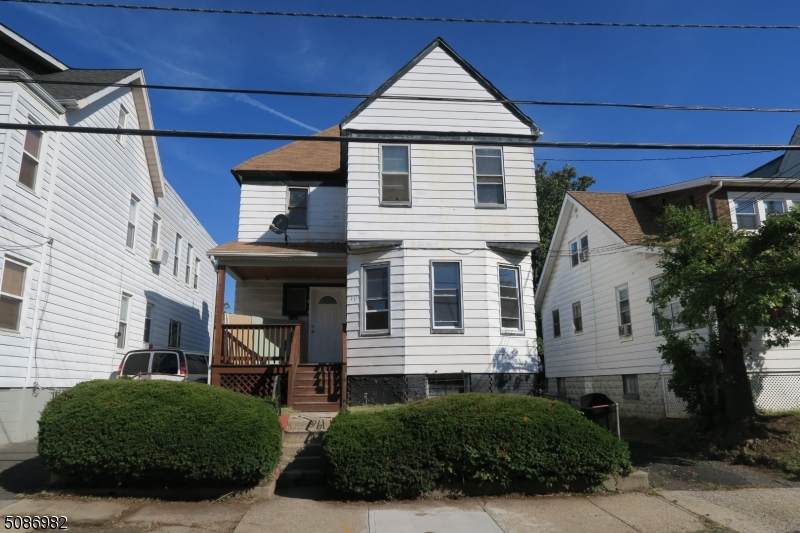 23 Lanark Ave - Photo 1